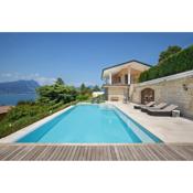 Villa Sybille With Pool And Lake View