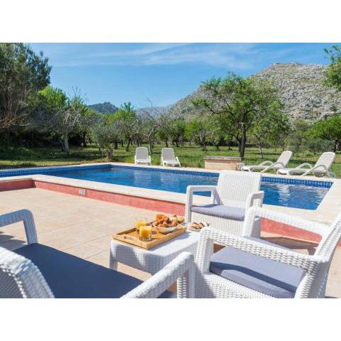 Villa with pool in a quiet area of la Font Can Venzala