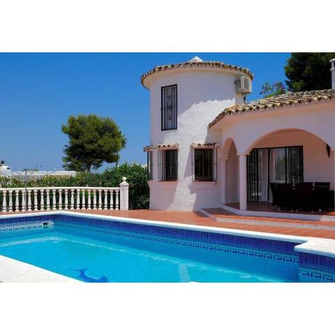 Villa with pool near Fuengirola