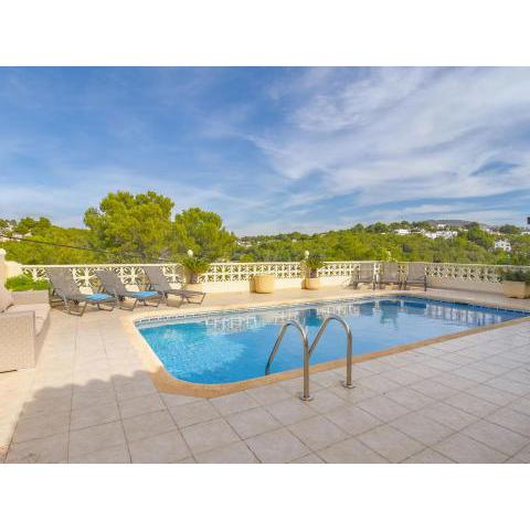 Welcoming Villa with Private Pool near Sea in Moraira